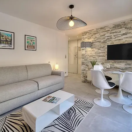 Immogroom - Renovated - Terrace Of 50m2 - Air Conditioning
